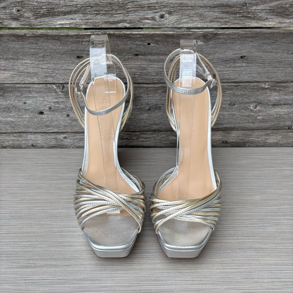 VERONICA BEARD
Fletcher Metallic Heel Sandals - Picture 6 of 15